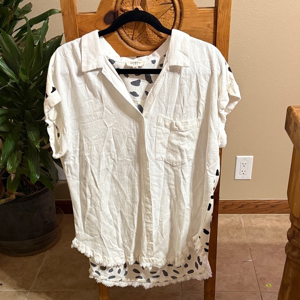 Umgee White Button Down Shirt with Black Polka Dots - Picture 2 of 9